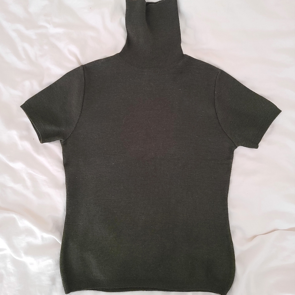 Wool blended turtle neck short sleeves sweater top